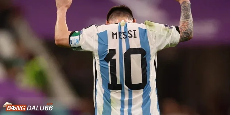 Messi – Người dẫn dắt và người hùng